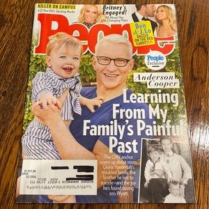 People Magazine - September 27 2021 - Anderson Cooper - Britney Spears - J. Lo